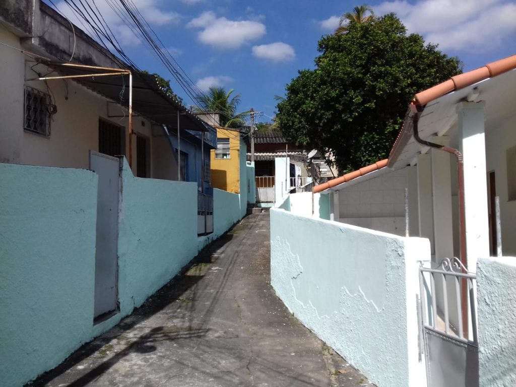 Rua dos Limoeiros, 258 casa 01.