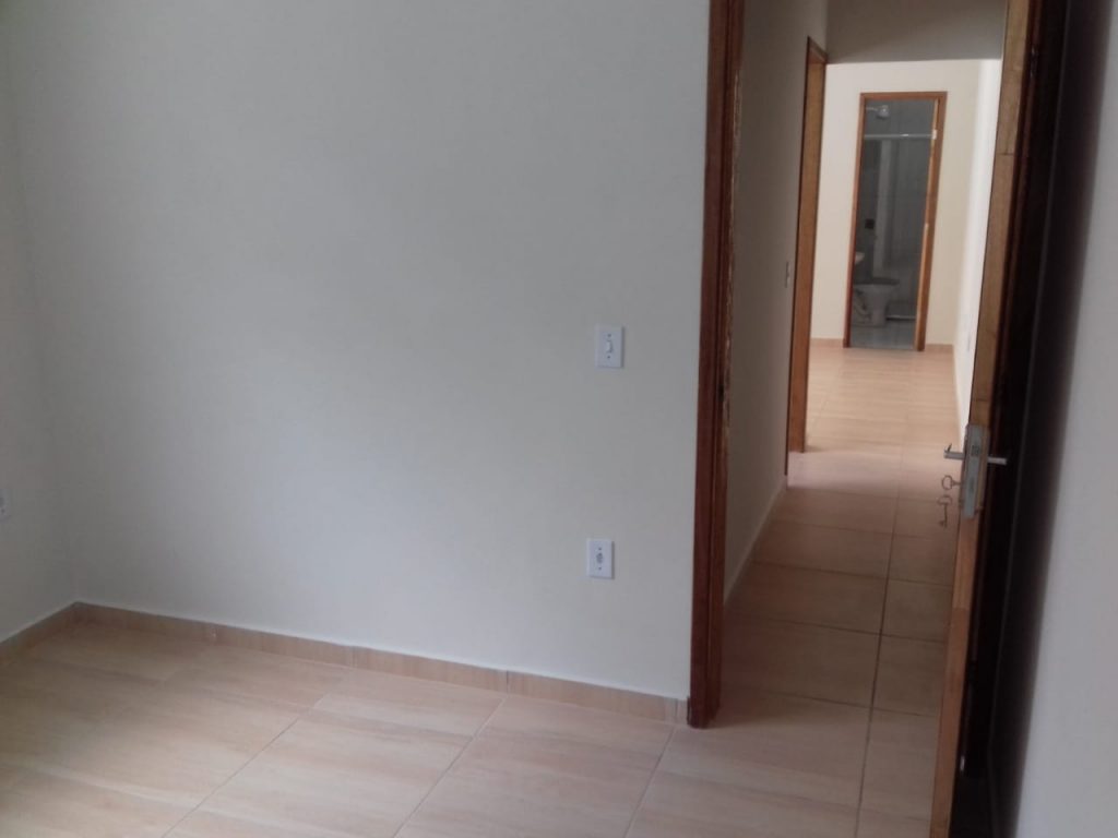 Rua dos Limoeiros, 258 casa 01.