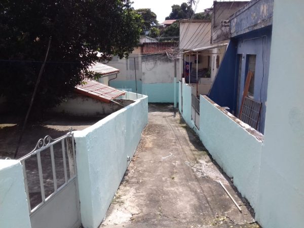 Rua dos Limoeiros, 258 casa 01.