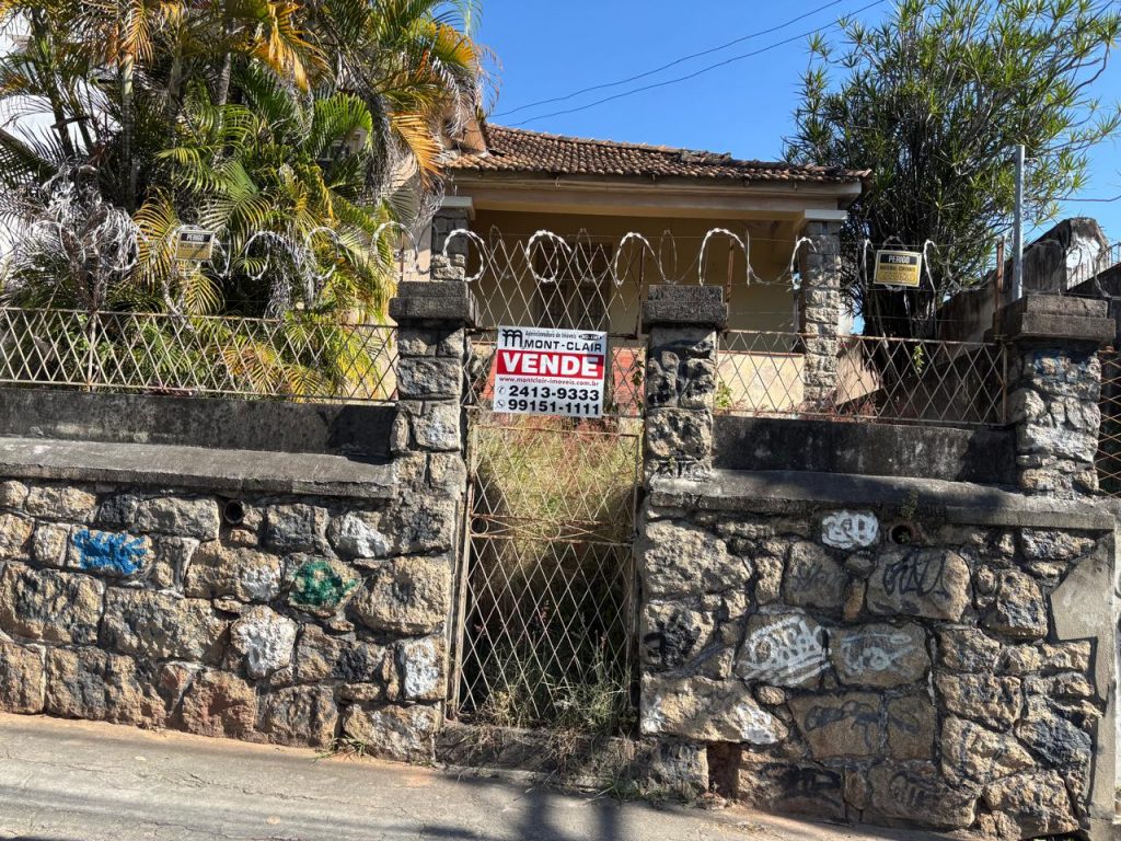 Rua Amaral Costa, 243