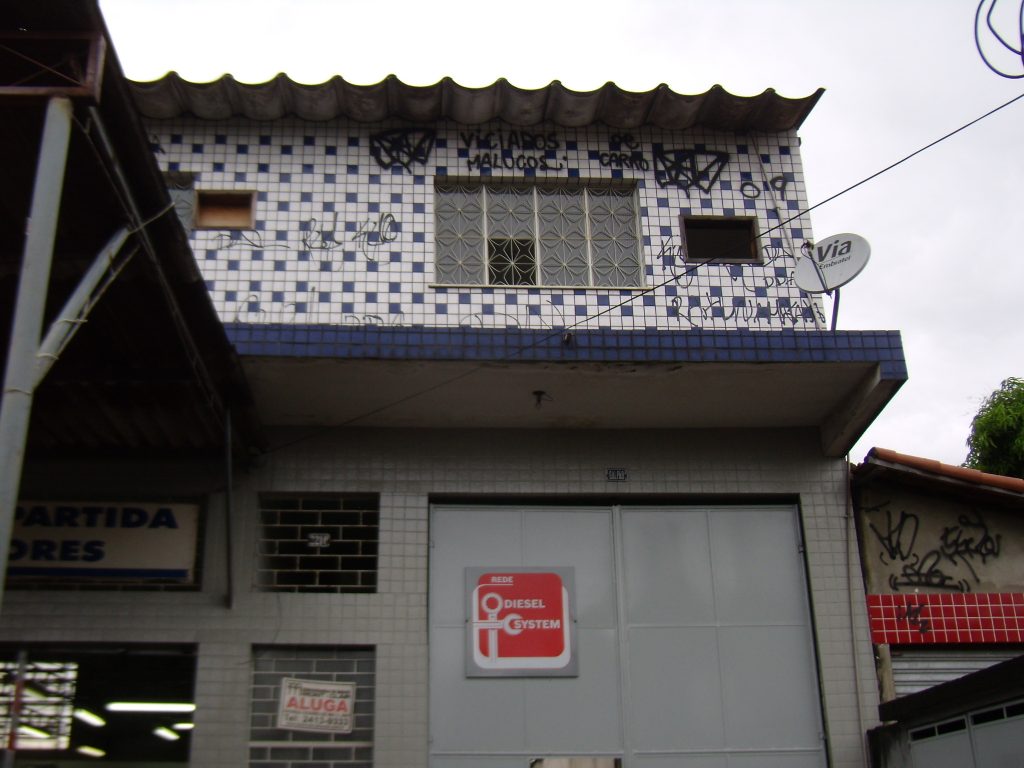 Estrada Rio São Paulo, 2220 aptº 204