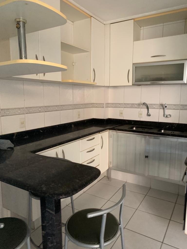 Estrada do Monteiro, 545 BL 2 apt 303.