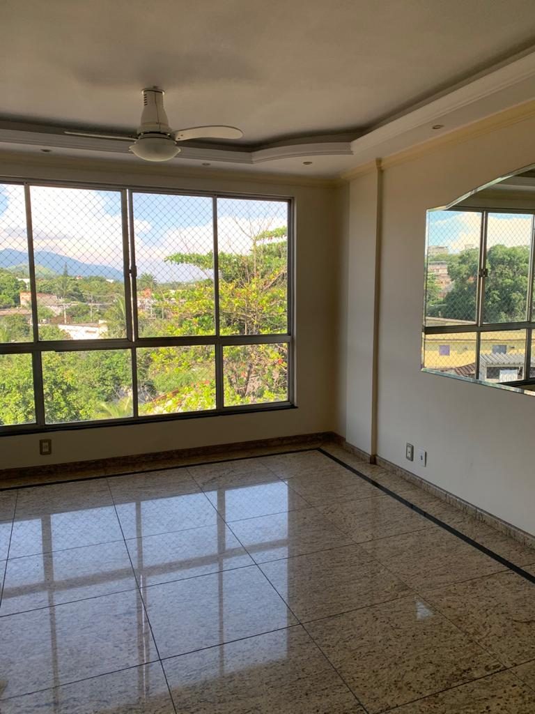 Estrada do Monteiro, 545 BL 2 apt 303.