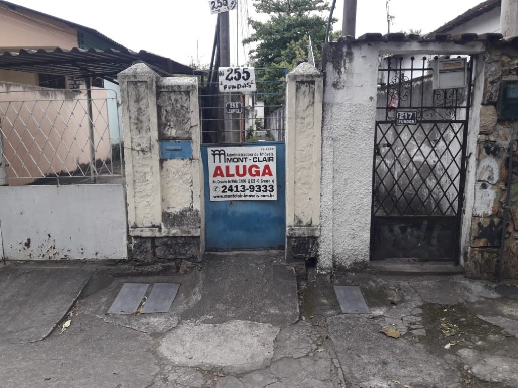 Rua Professor Gonçalves, 255 fundos casa 2.