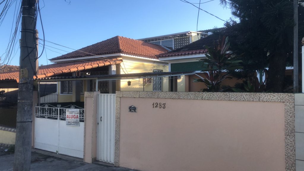 Rua Vitor Alves, 1283.