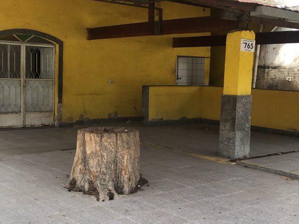 Estrada do Cabuçu, 765 frente(101 e 102)