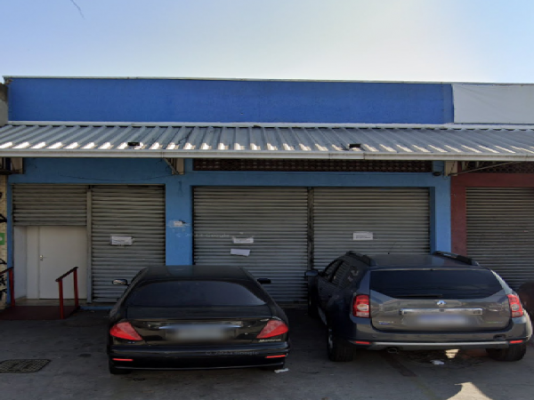 Estrada das Capoeiras, 653 loja A.