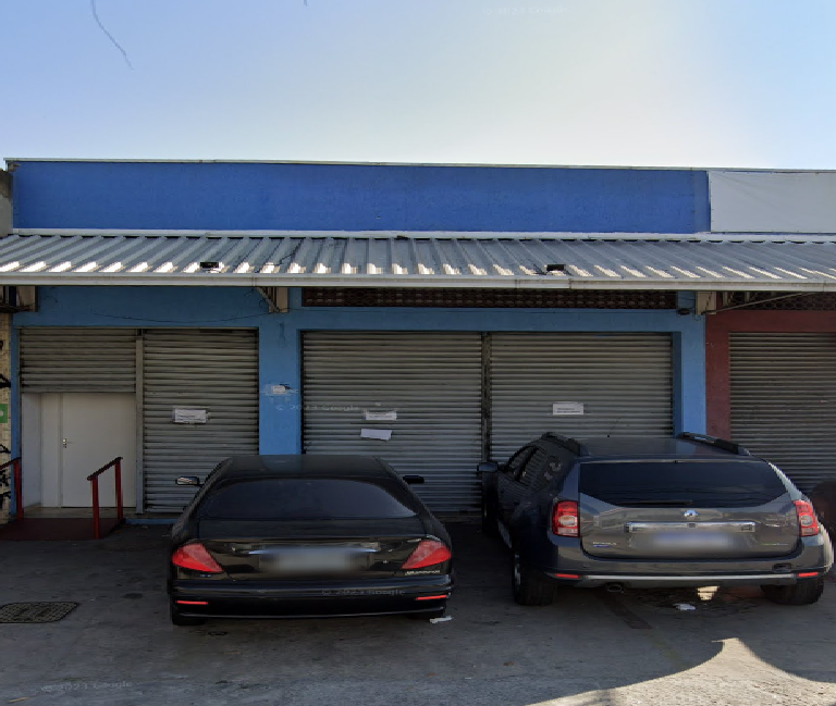 Estrada das Capoeiras, 653 loja A.