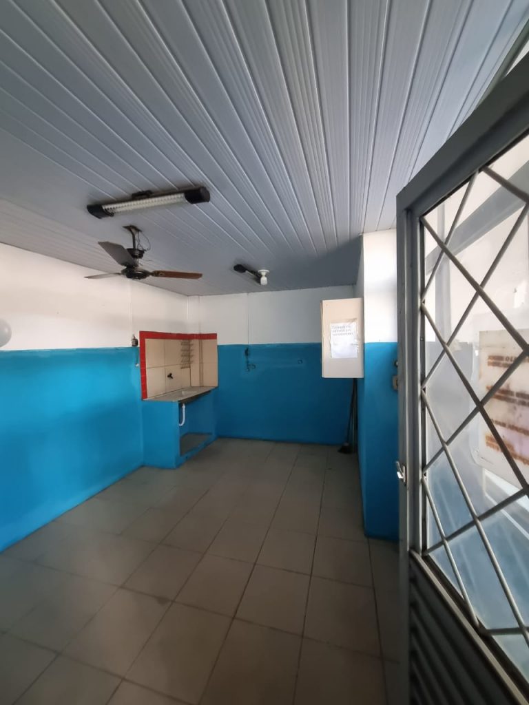 Av. Cesário de Melo, 811 galpão.