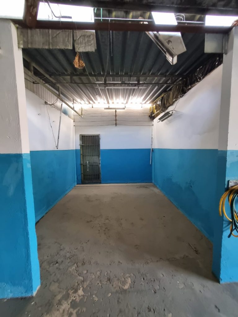 Av. Cesário de Melo, 811 galpão.