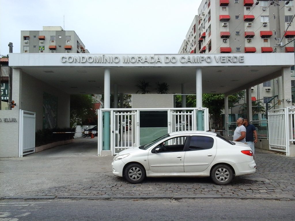 Rua Olinda Ellis, 125 bl 2 aptº 712.