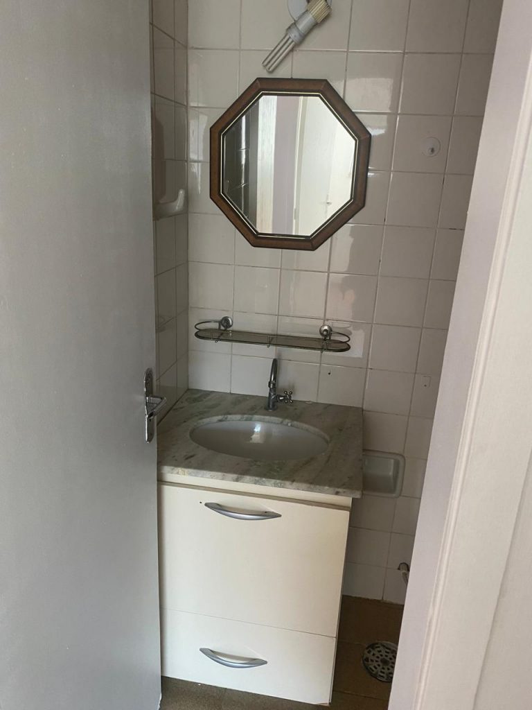 Rua Olinda Ellis, 125 bl 2 aptº 712.